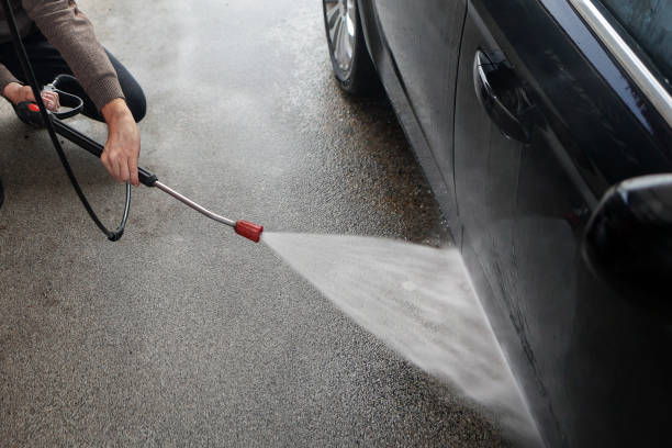 Why Choose Our Certified Pressure Washing Experts for Your Project Needs in Oakland, FL?